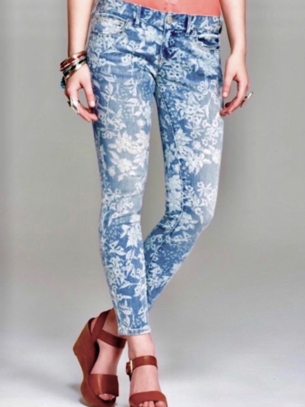 πΊπHPππΊ NWOT Free People Hawaiian Floral Print Skinny Jeans - Picture 1 of 15